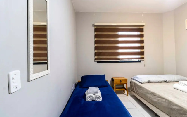 Apto com Excelente Localiza o a 50m da Praia