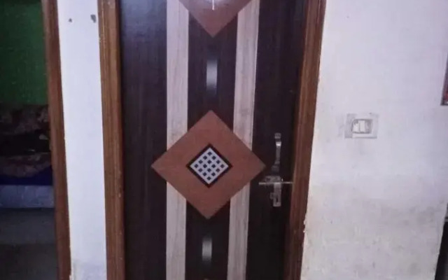 Oyo Home 702944 B-23 Vrindavan Society