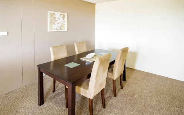 Tradewinds Apartments