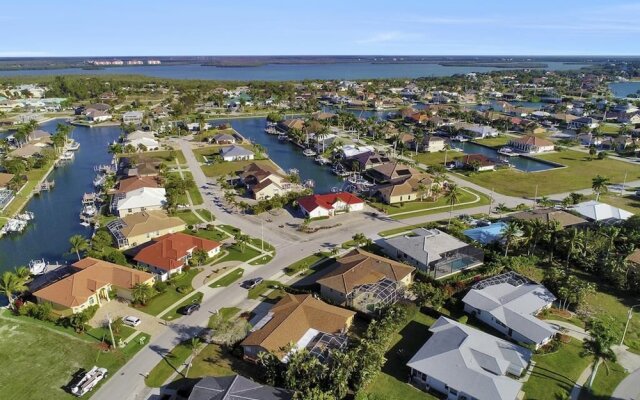 Sand Hill St. 318 Marco Island Vacation Rental  3 Bedroom Home by RedAwning