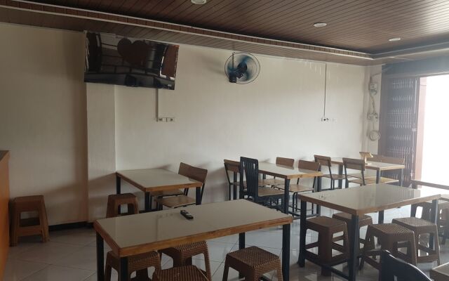 OYO 93709 Rose Inn 2
