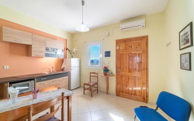 Afrodite Lefkimmi Apartment 1