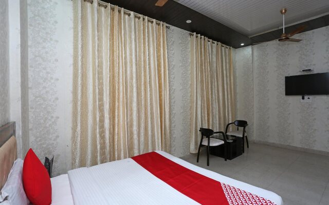 Hotel Sudhir by OYO Rooms