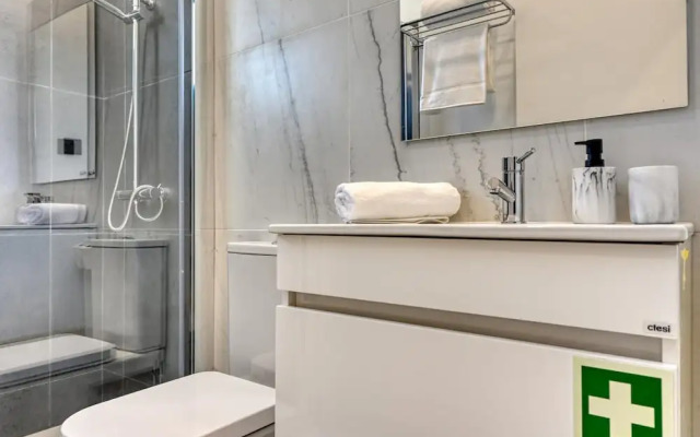 Beco Santa Emilia 2F a Home in Madeira