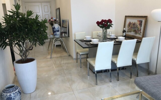 Anna House - Vinhomes Golden River