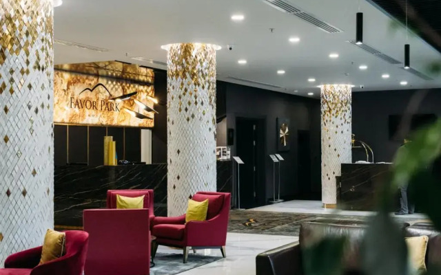 Favor Park Hotel