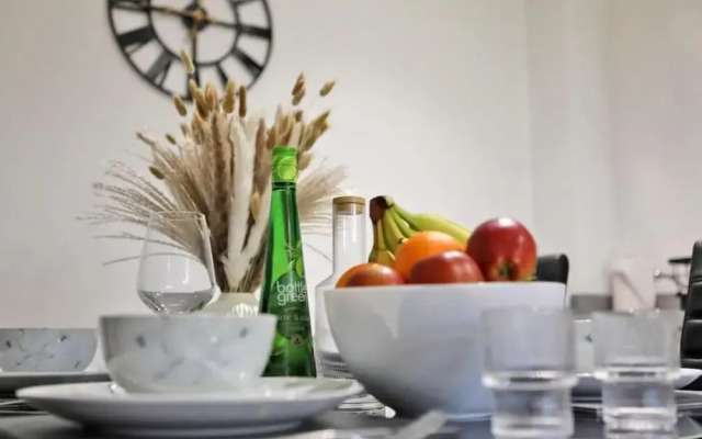 Manchester - 2-bed Apartment - Sleeps 4 - Wifi