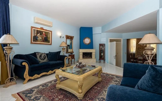 EXPLOR Mansion - Inclusive Experience
