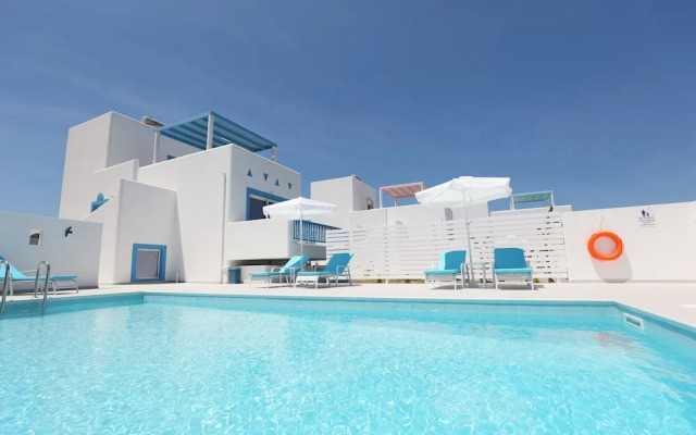 Xenos Villa 5 With a Private Pool Near the sea