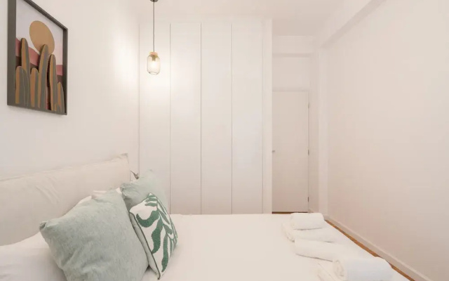 LIV - Comfortable Stylish Escape in Pagrati
