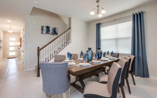 Windsor at Westside 9001