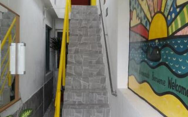 Hostel Canarios