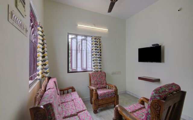 OYO 15221 Home Elegant 2BHK Near Anna Nagar