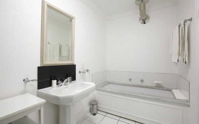 Winelands Golf Lodges