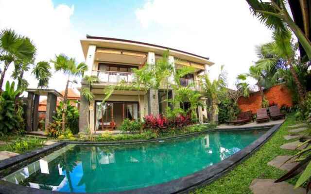 Cahyatika Bed & Breakfast