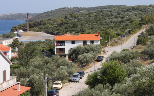 Apartment DaRi - 70m from Sea: A4 Sali, Island Dugi otok