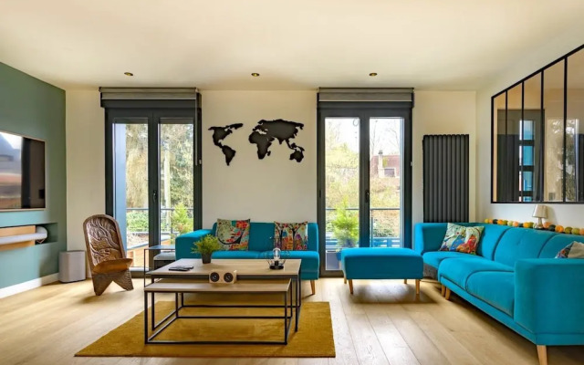 Paris Garden River residence