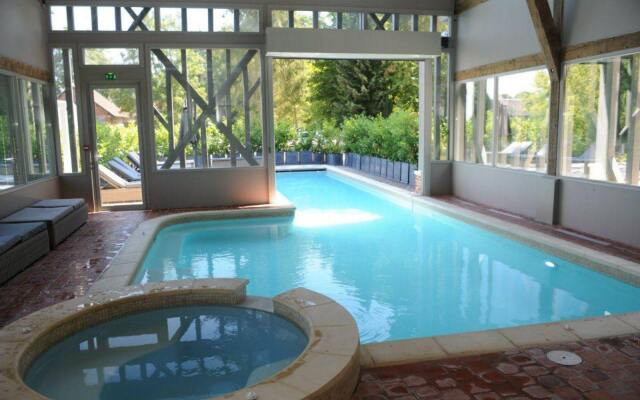Hôtel Le Grand Cerf & Spa Nuxe