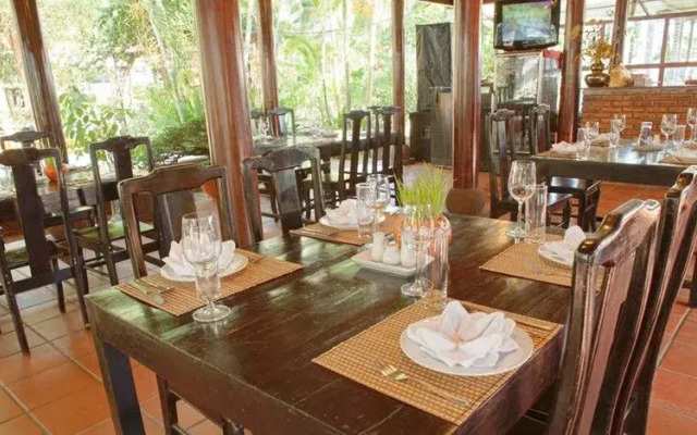 Golden Sail Beach Hotel