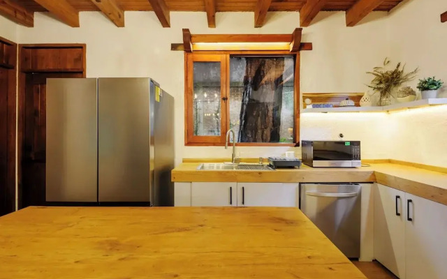 Forest Guesthouse Avándaro