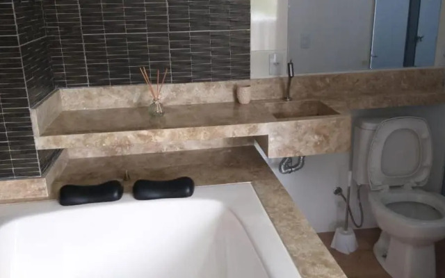 Casa com Piscina e Hidromassagem Montoski