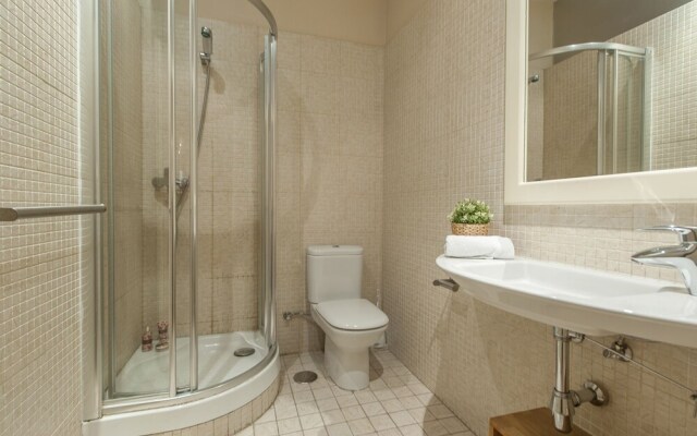 Exclusive - Luxury Sol I