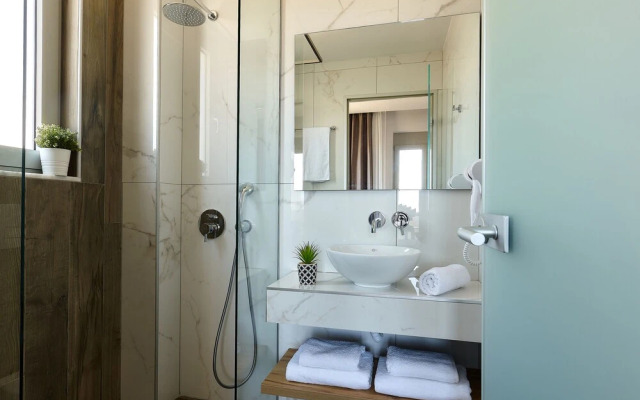Theasea Stylish Residences