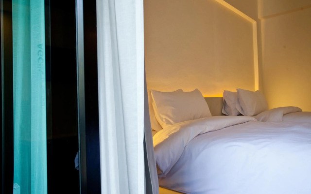BED Phrasingh Hotel - Adults Only