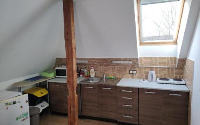 Apartman V Podkrovi