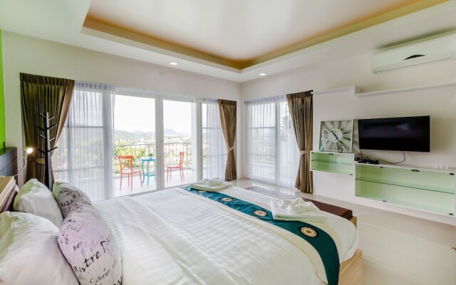 Chalong Hill Tropical Garden Homes