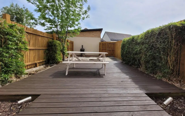 Last Minute Deals 4BR House of Four Chimneys