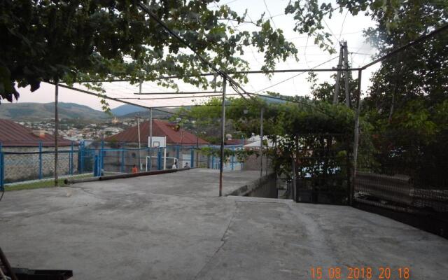 Zukas Hause