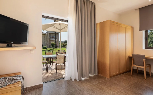 Caldera Theros Villas Chania