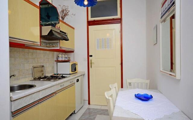 A2 - Cozy Apartment, Best Location in Supetar