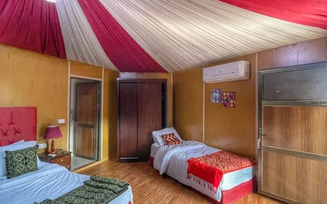 Rum Oasis Luxury Camp