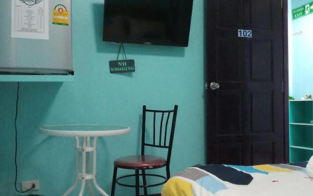 Kata S T House
