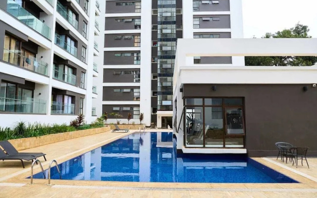 Lux Suites Astoria Apartments Lavington