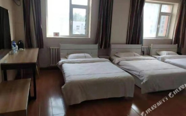 Rujia Huayi Select Hotel (Tangshan Railway Station Nanhu Shopping Plaza)