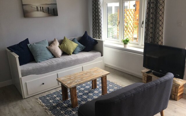 Newly Converted Historic Stables Near The Beach