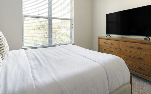 Landing Furnished Apartments Houston - Central Business District