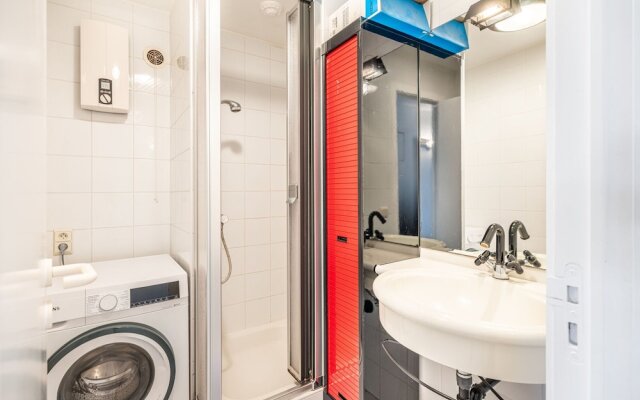 Apartment in Oostduinkerke With Garage