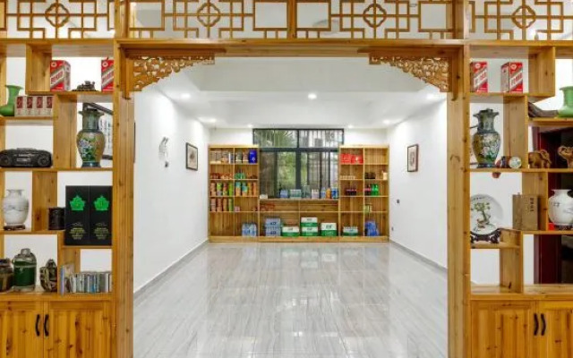 Lingtoubing Guesthouse