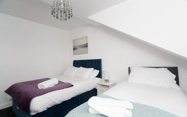 Amiri House Apartments