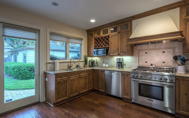 3724 Sea Glass Sanctuary