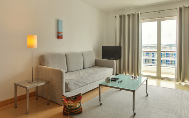 Marina Club Lagos Resort