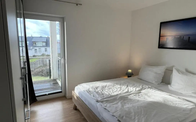 Modernes Apartment mit See- und Stadtblick