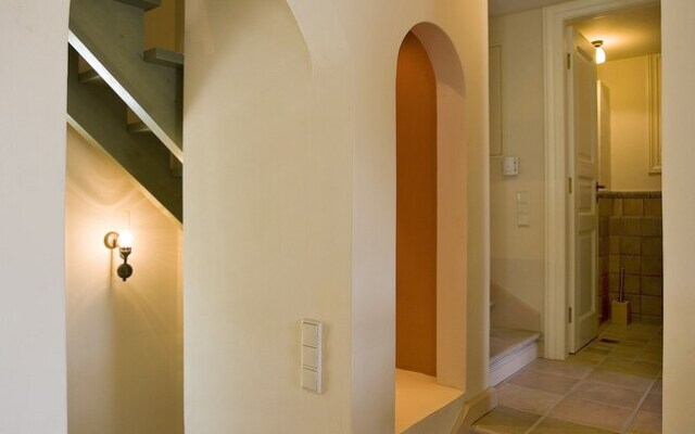 Seaview Beach House by Villarentalsgr