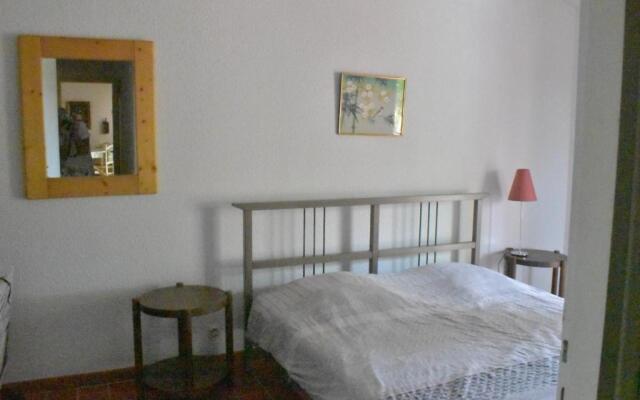 Petit Mas Au Paradis Avec Piscine Pour 6 Personnes