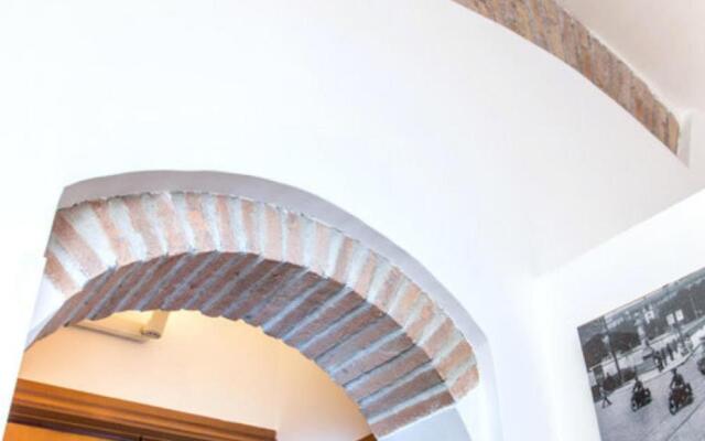 Studio with enclosed garden and wifi at Roma