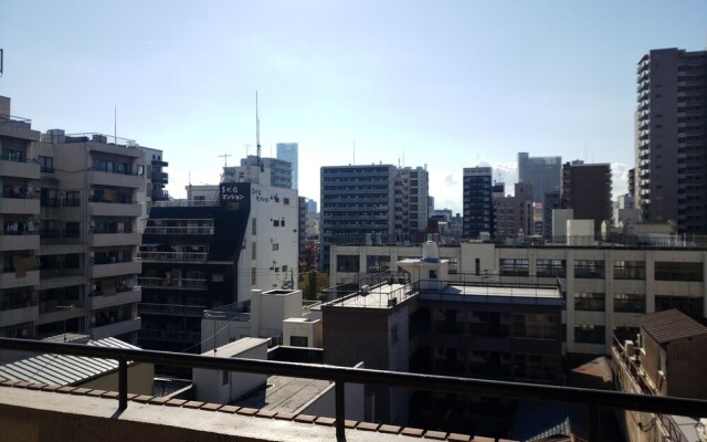 Clio Court Namba East